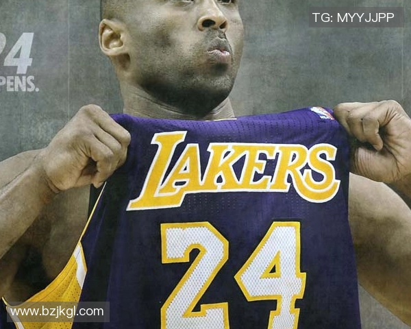 任意球选择弧线球绕过人墙